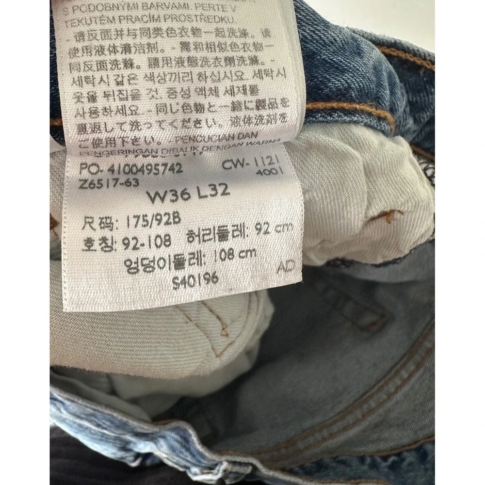 Levis 501 Original Fit Distressed Straight Leg Blue Jeans Mens W36